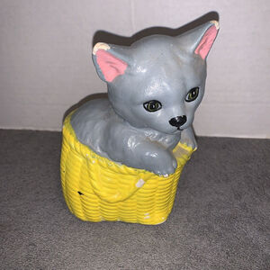 Vintage Chalkware Cat Kitten In Basket Carnival Prize Figurine - MCM 6”